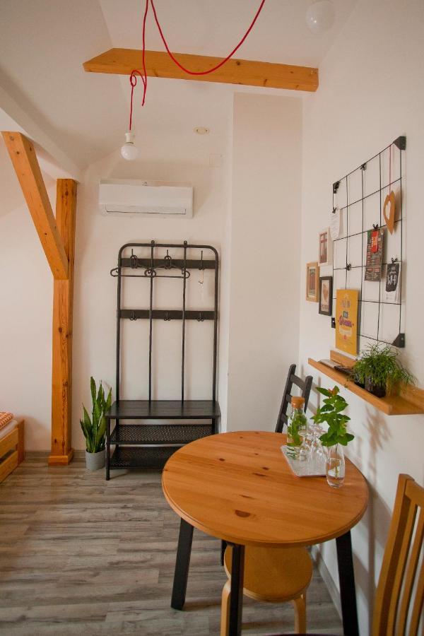 Hostel 33 تريبينا المظهر الخارجي الصورة