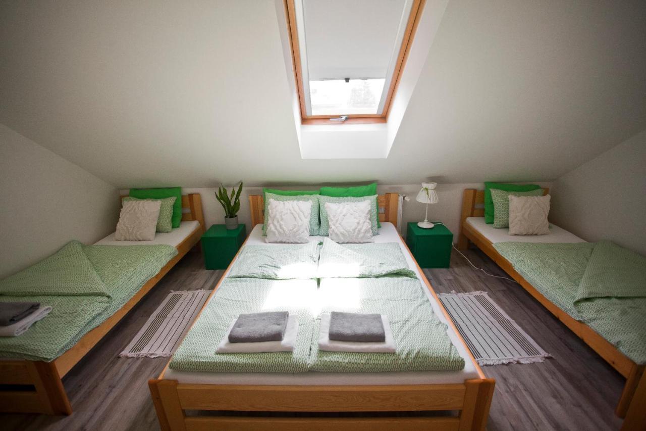 Hostel 33 تريبينا المظهر الخارجي الصورة
