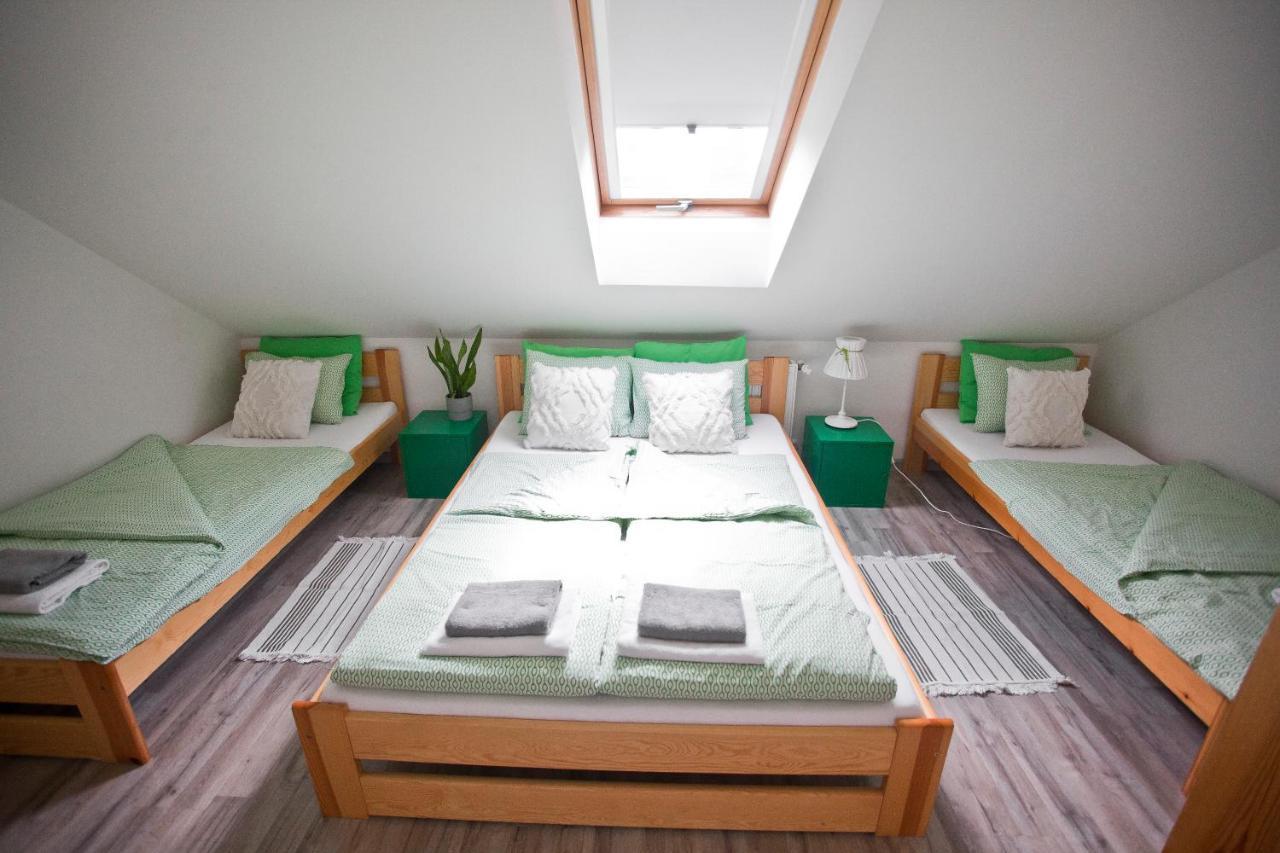 Hostel 33 تريبينا المظهر الخارجي الصورة