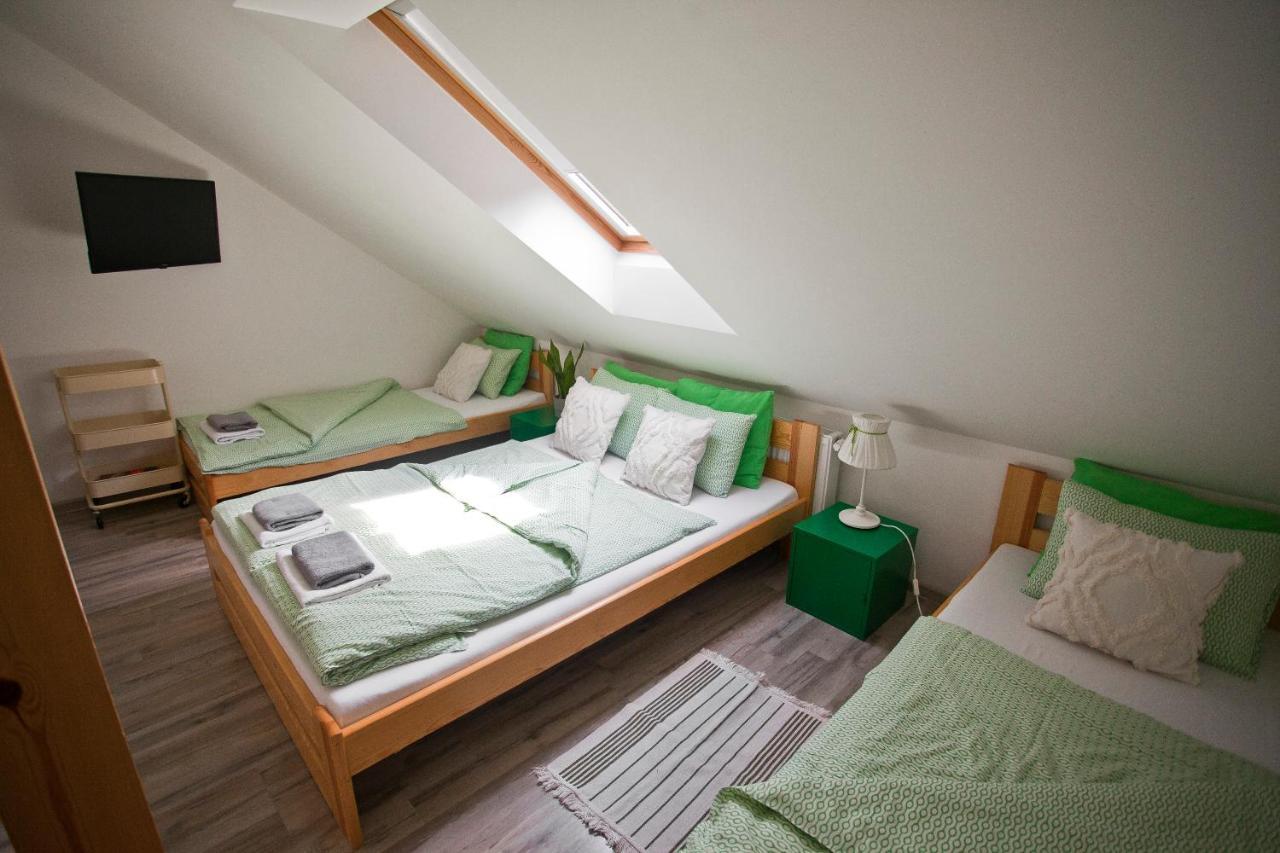 Hostel 33 تريبينا المظهر الخارجي الصورة