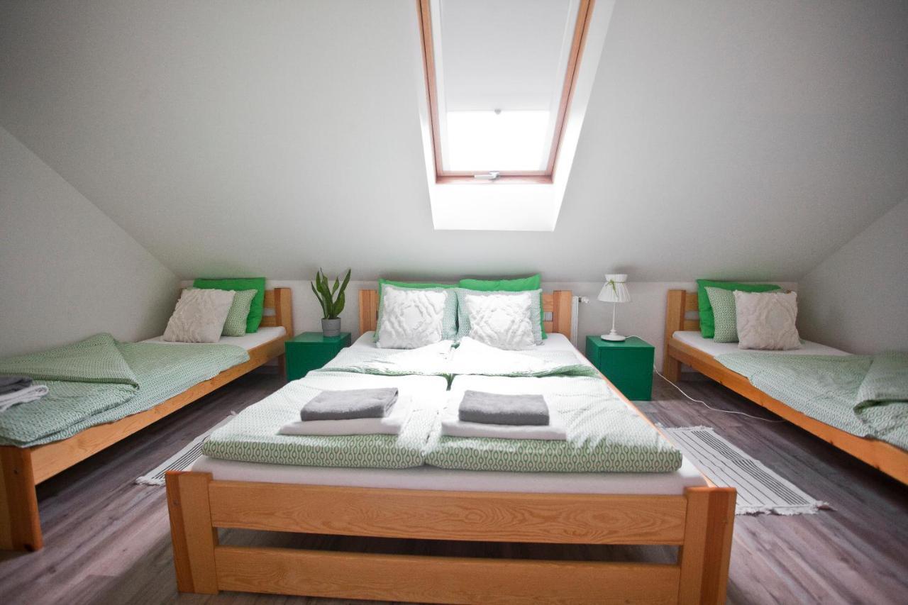 Hostel 33 تريبينا المظهر الخارجي الصورة